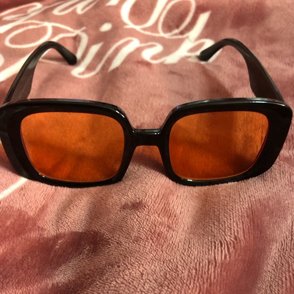 Sunglasses - Picture 6 of 6